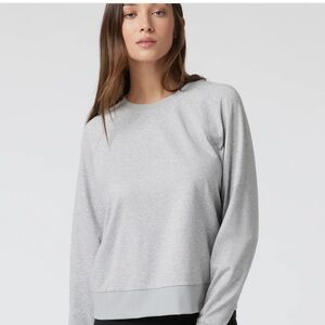 NWOT Vuori Long sleeve Halo Crew in Burnt Orange